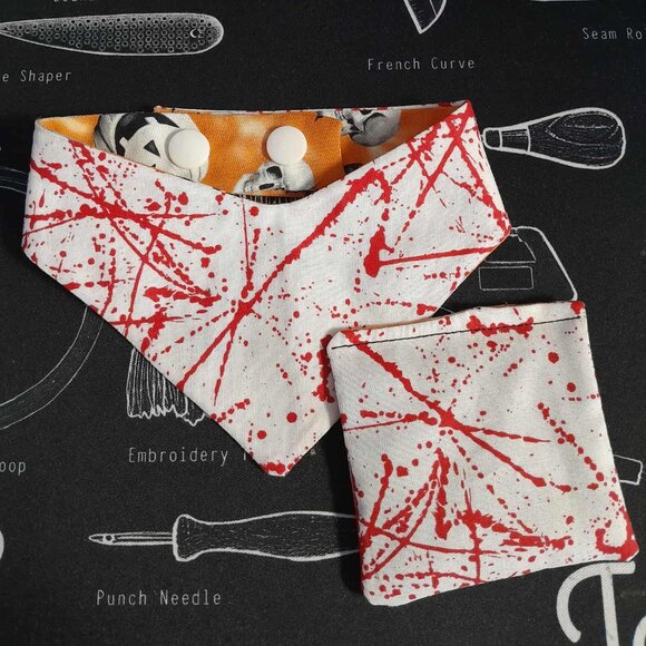 🪡Handmade CATS Reversible Blood Splatter/Pumpkin Bandana and Catnip Pouch Set - Picture 2 of 3
